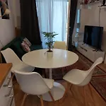 Gizella Apartamento